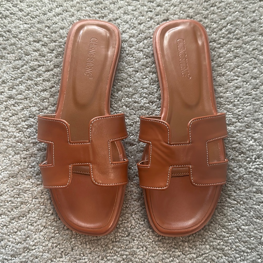 Brown/tan sandals size 6